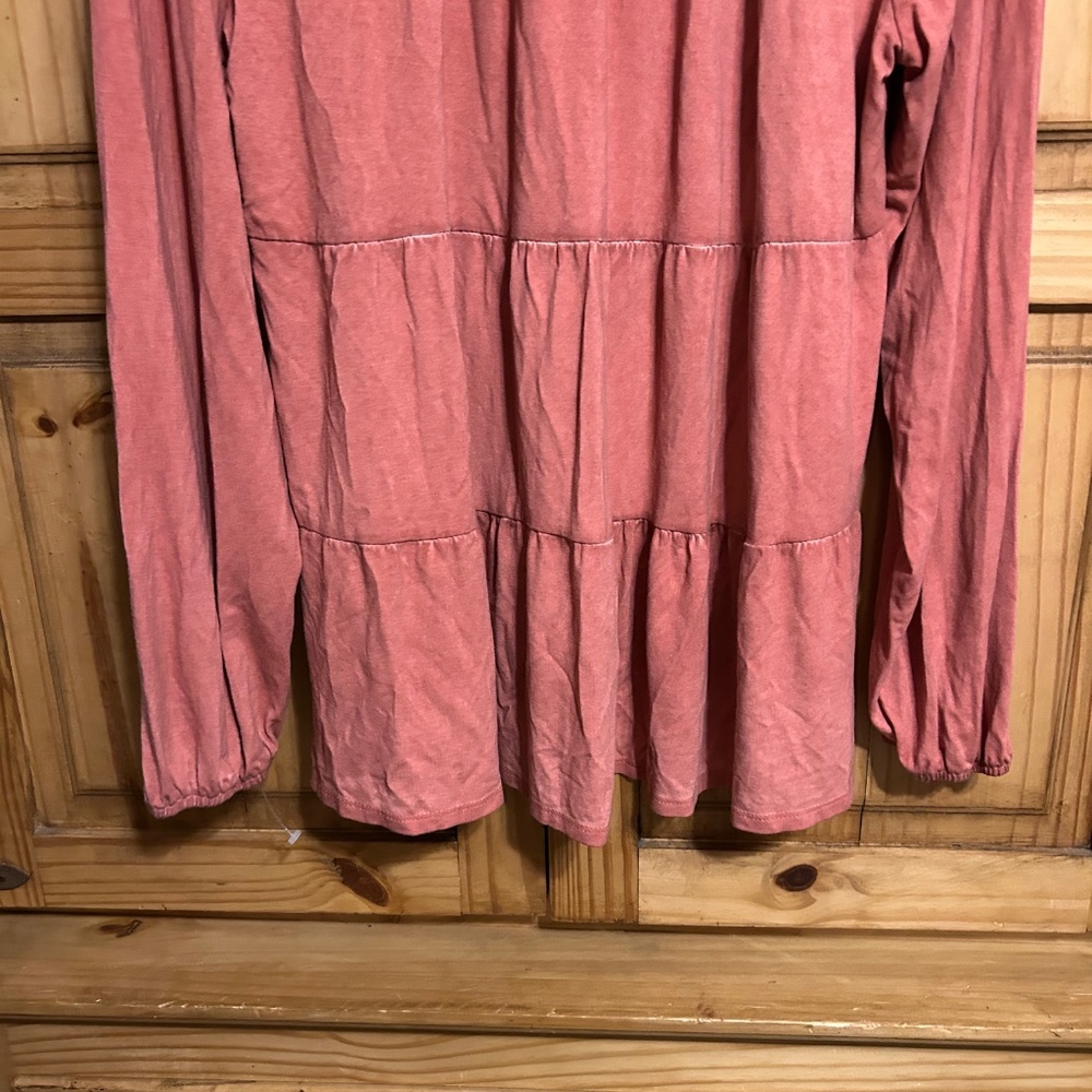 Wonderly  layered Vee Neck Blouse - Picture 5 of 7
